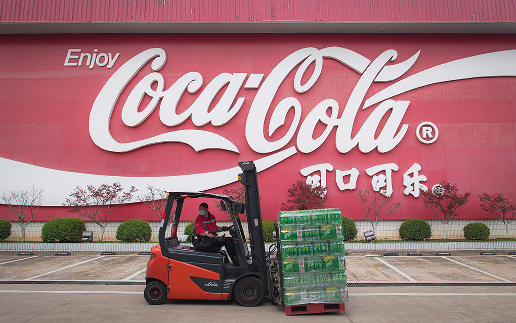 Volumen de Coca Cola cae un 25 por ciento en abril