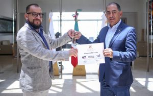 Firman alianza de colaboración Canirac y AM de Querétaro/ Foto: Yarhim Jiménez