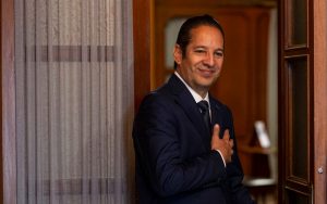 Pancho Domínguez agradece y se despide de su cargo como gobernador