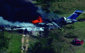 Avión con 21 pasajeros se estrella en Texas, no hay muertos