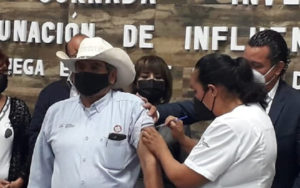 Realizan jornada de vacunación contra la influenza en El Marqués