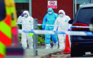 Policía califica como ataque terrorista explosión de taxi en Liverpool