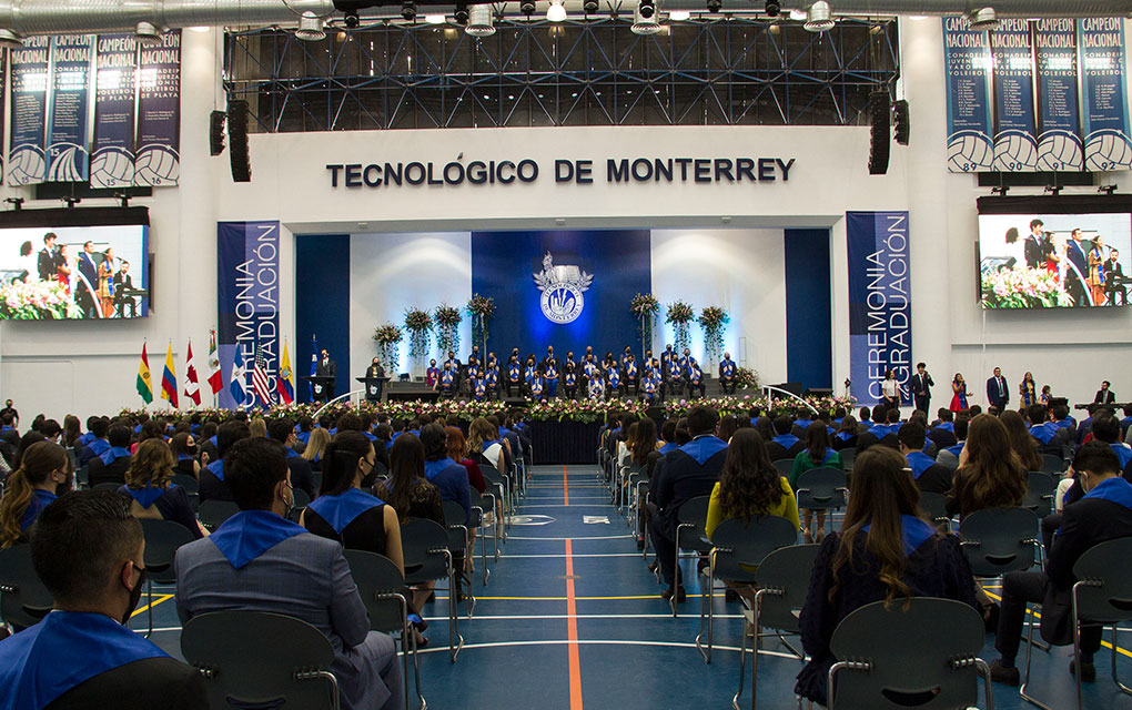 Tec de Monterrey realiza Ceremonia de Graduación presencial