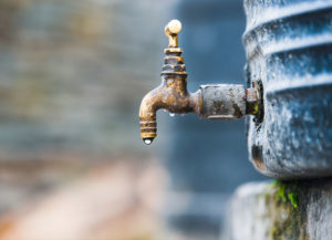 Legislatura podrá aprobar iniciativas que buscan privatizaran el agua en la entidad