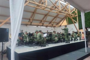Sorprende flashmob del Ejército Mexicano en Plaza de Armas