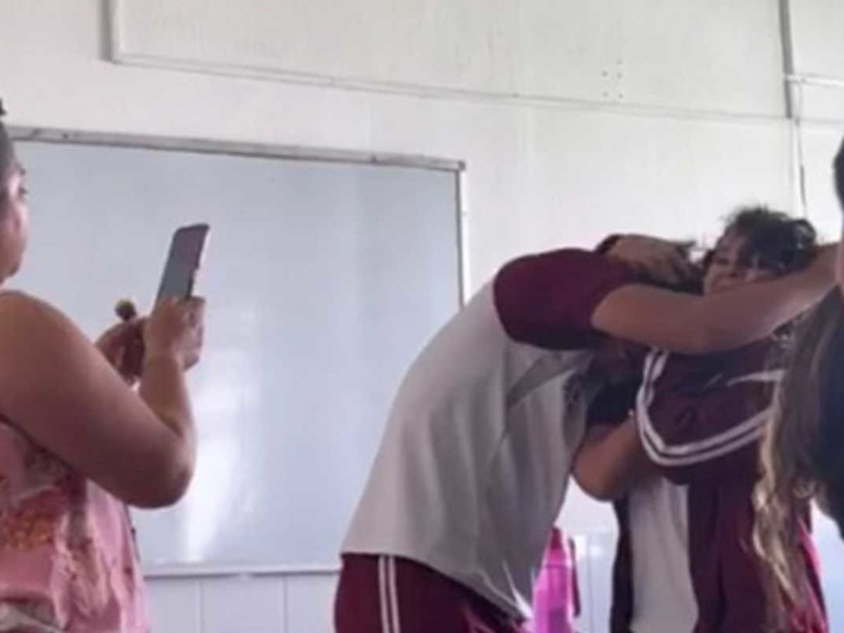 Video) Graban pelea entre alumnos del CETIS