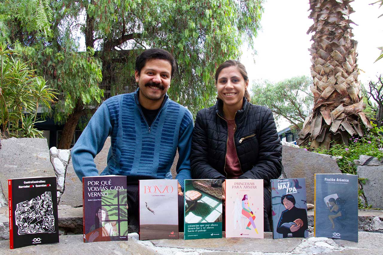 Anaclara Muro Chávez y Hugo Cervantes Flores, son los directores del proyecto independiente, editorial Palíndroma./ Foto: Víctor Xochipa