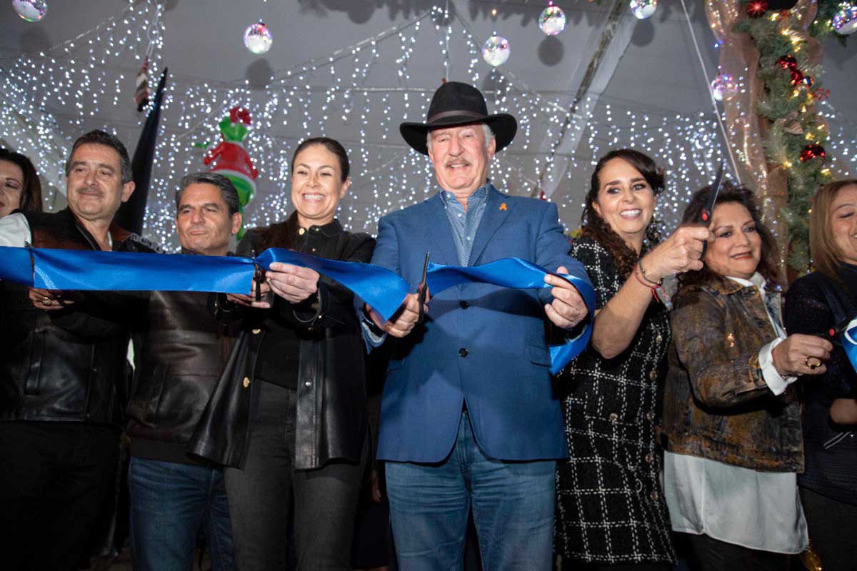 Inaugura Enrique Vega pabellón 'El Marqués' en la Feria Internacional Ganadera
