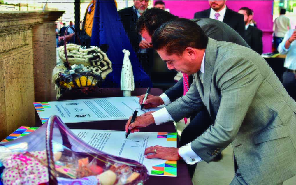 Corregidora y Colón firman Acuerdo de Hermanamiento