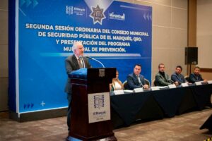 Enrique Vega presenta programa 'Juntos Construyendo Prevención'