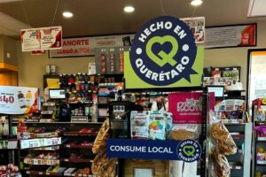 Querétaro promueve consumo local en tiendas OXXO