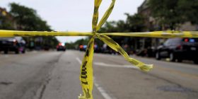 Hay un mexicano fallecido entre las seis víctimas del tiroteo en Highland Park, Illinois