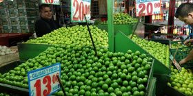 Por inflación, cambian plazas comerciales por tianguis/ Foto: Cuartoscuro