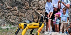 Ruinas de la Pompeya son resguardadas por un perro robot
